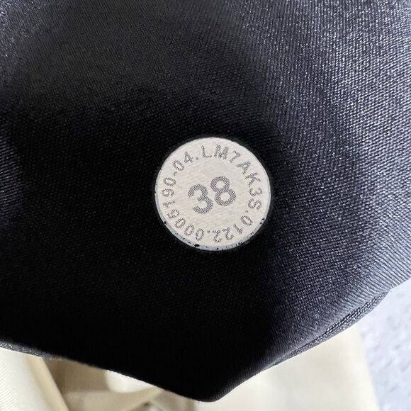 Lululemon Commission Shorts Size 38 Tan Flat Front Chino 9" Inseam Khaki - Picture 11 of 12